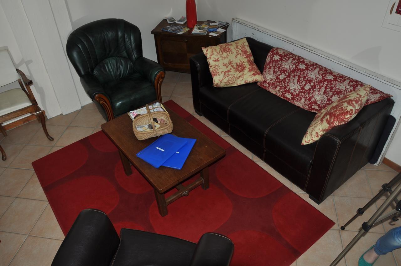 La Ferme De Montaigu Bed & Breakfast ภายนอก รูปภาพ