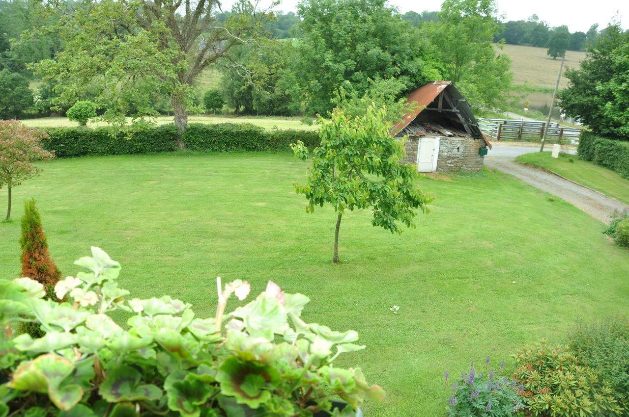 La Ferme De Montaigu Bed & Breakfast ภายนอก รูปภาพ
